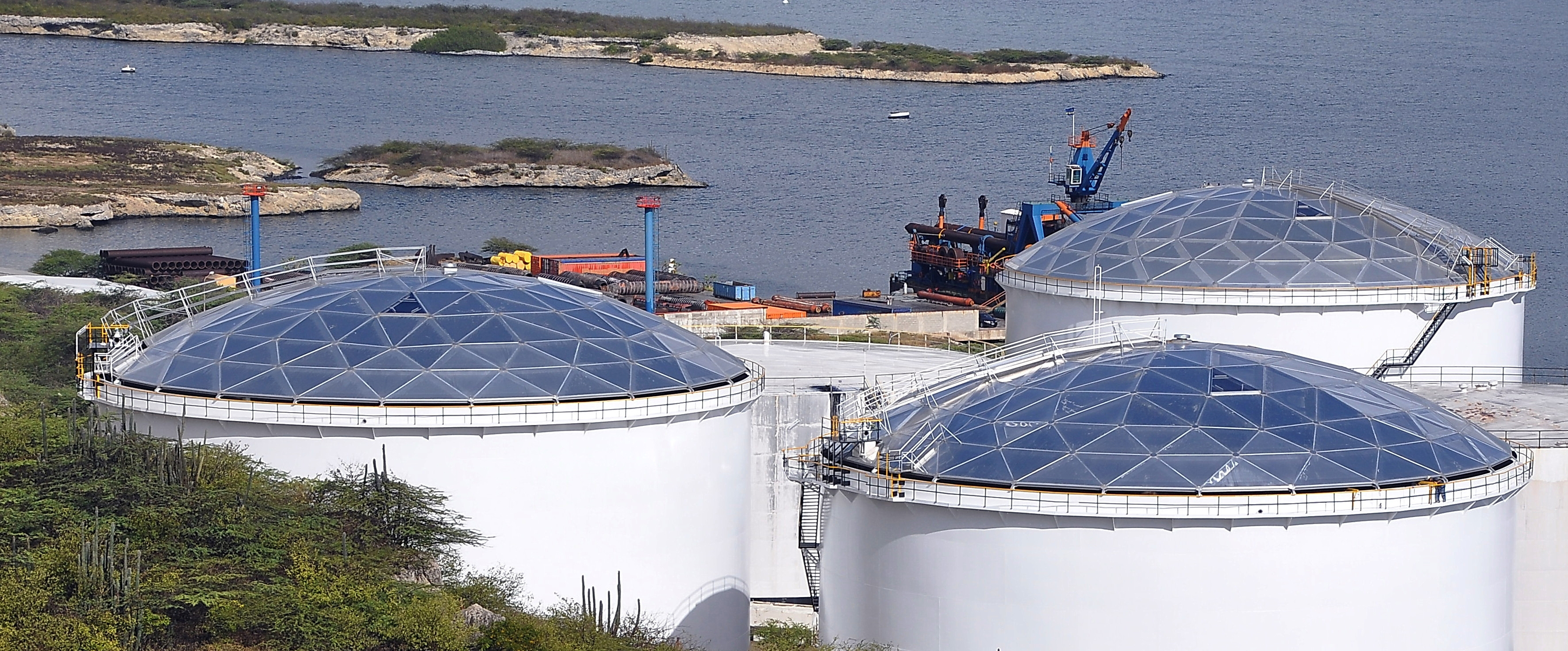 CST Provides Three Engineered Dome Roofs for Fuel and Gas Distribution in Curacao